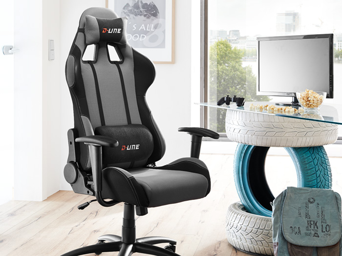 Drehstuhl in schwarz fürs Arbeitszimmer
